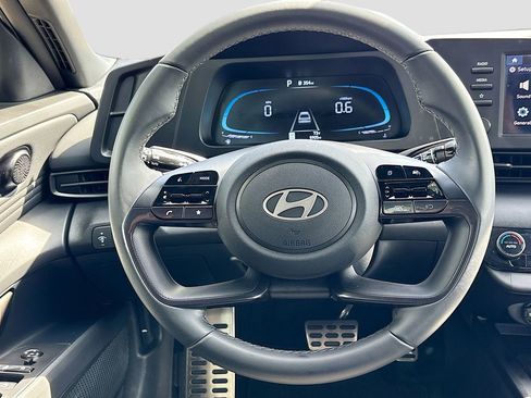 Certified 2025 Hyundai Elantra Sport image 11