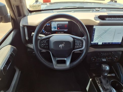 Used 2023 Ford Bronco Wildtrak AWD/4WD image 17