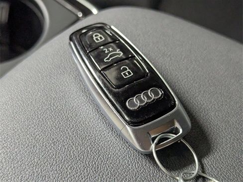 Used 2019 Audi Q8 Premium Plus image 27