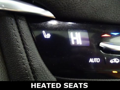 Used 2022 Cadillac XT5 Premium Luxury image 15