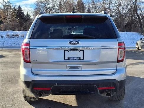 Used 2013 Ford Explorer XLT AWD/4WD image 5