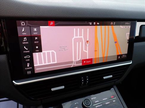 Used 2021 Porsche Cayenne image 23