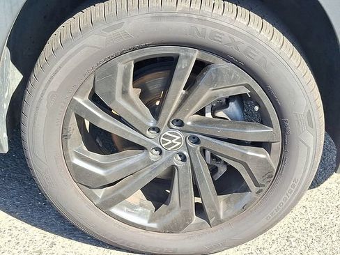 Used 2023 Volkswagen Atlas SE AWD/4WD image 9