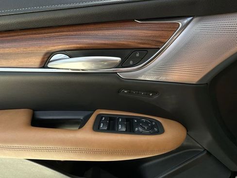 Certified 2025 Cadillac XT5 Premium Luxury w/ Technology Package image 21