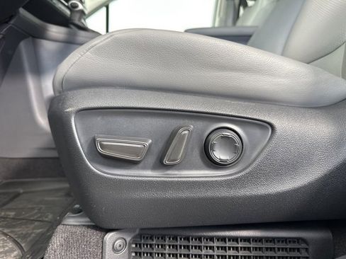 Used 2023 Toyota Sienna XLE image 22