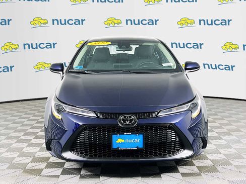 Used 2022 Toyota Corolla LE image 2
