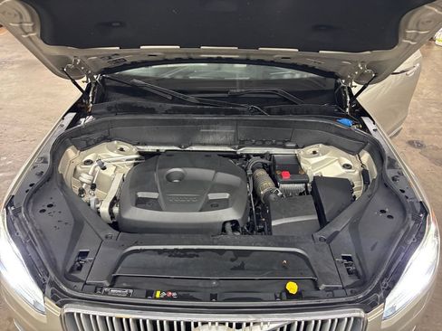 Used 2017 Volvo XC90 T6 Inscription w/ Vision Package AWD/4WD image 9