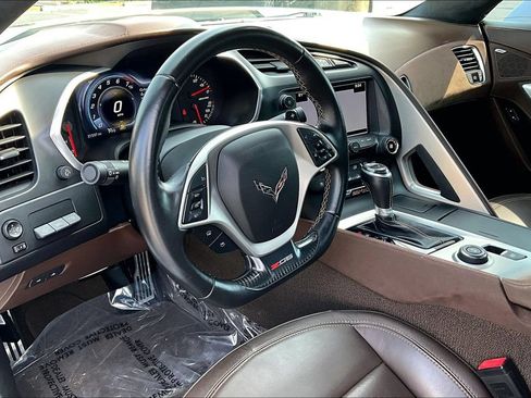 Used 2016 Chevrolet Corvette Z06 w/ 3LZ Preferred Equipment Group RWD image 18