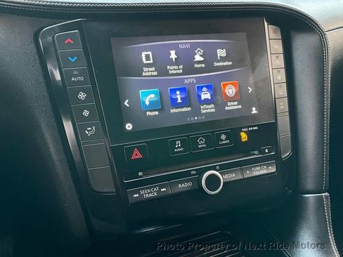 Used 2019 INFINITI QX50 Luxe w/ Navigation Package image 19