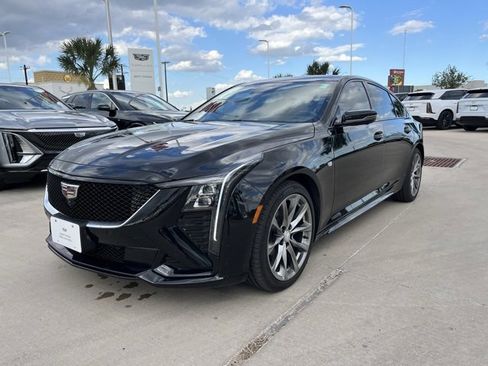 Used 2025 Cadillac CT5 Sport image 3