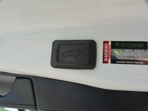 Used 2019 Toyota RAV4 Limited w/ Cold Weather Package AWD/4WD image 27