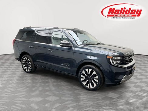 Used 2025 Ford Expedition Platinum w/ Platinum Ultimate Package AWD/4WD image 1