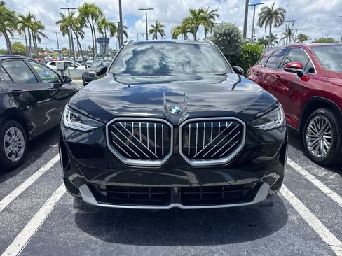 Certified 2025 BMW X3 xDrive30 w/ Premium Package AWD/4WD image 4