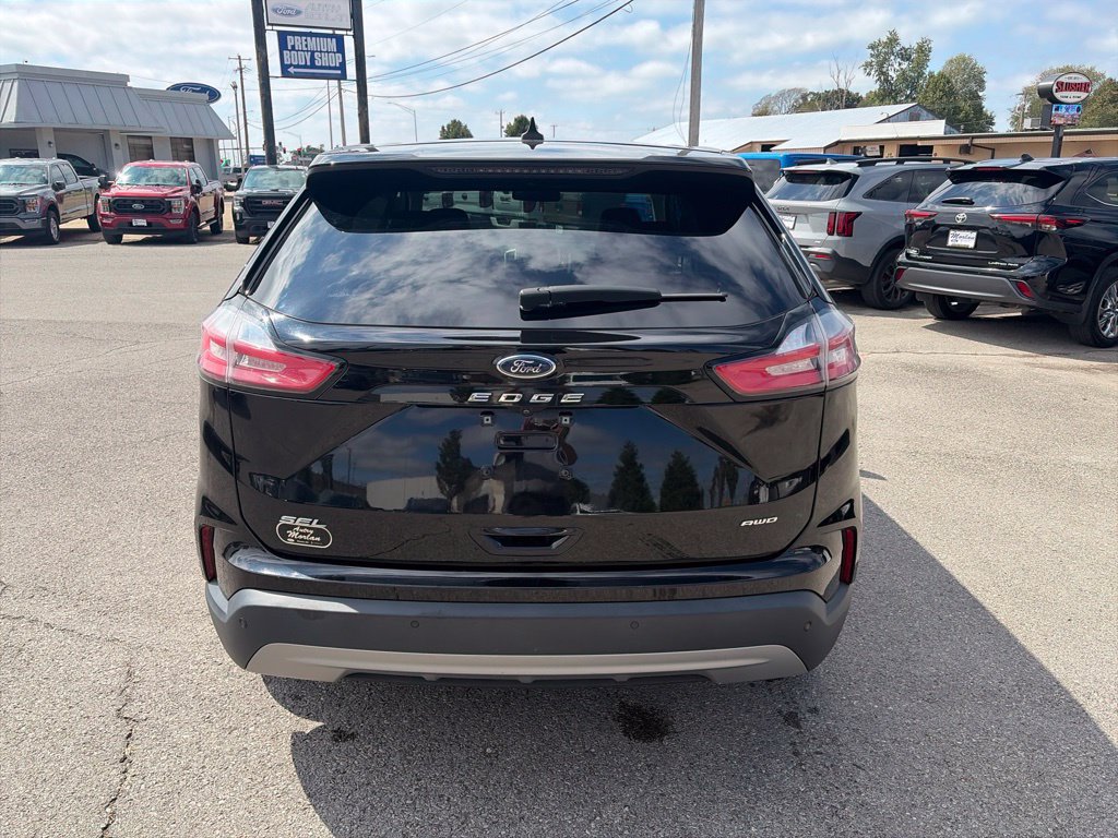 Used 2023 Ford Edge SEL AWD/4WD image 5