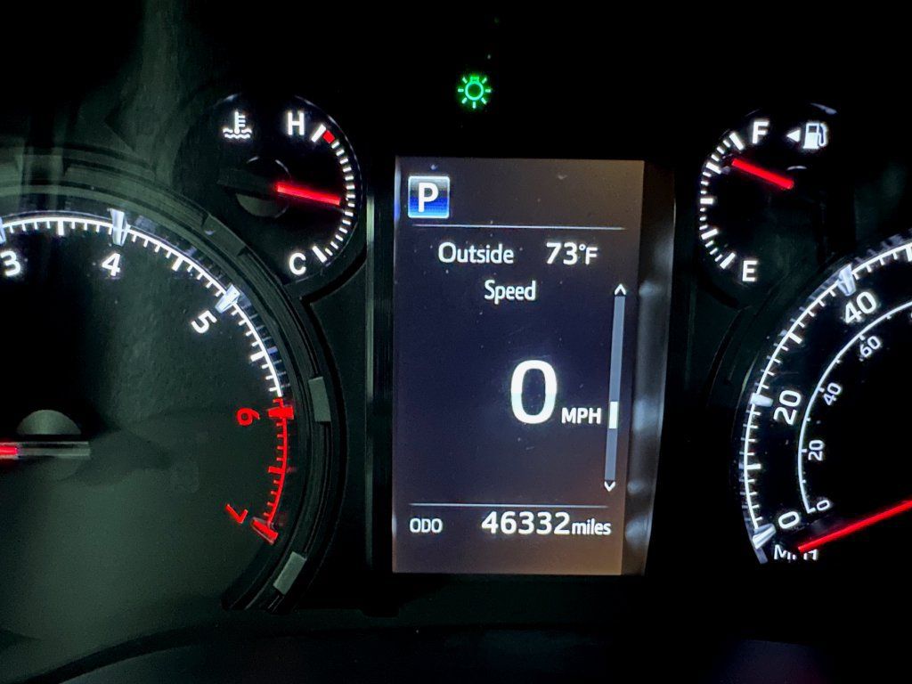 Used 2023 Toyota 4Runner SR5 Premium w/ Moonroof Package AWD/4WD image 26
