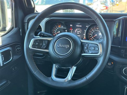 Used 2024 Jeep Wrangler Sahara image 22