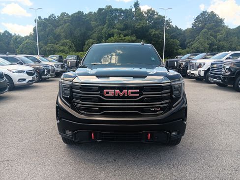 Used 2022 GMC Sierra 1500 AT4 w/ AT4 Preferred Package AWD/4WD image 8