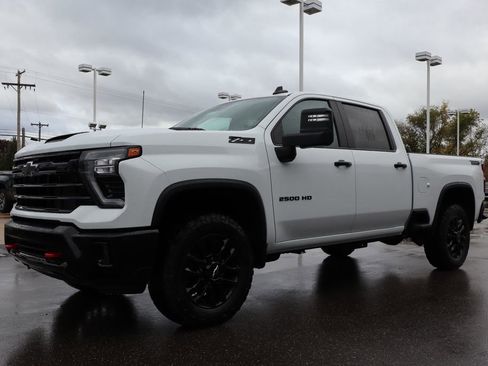 New 2026 Chevrolet Silverado 2500 LT w/ Trail Boss Package image 9