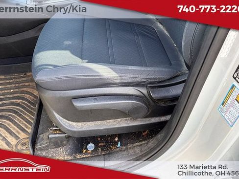 Used 2020 Kia Sorento LX FWD image 9