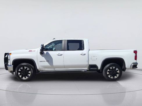 Used 2020 Chevrolet Silverado 2500 LT w/ All Star Edition AWD/4WD image 2