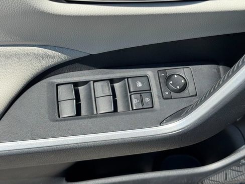 Used 2019 Toyota RAV4 XLE Premium w/ Cold Weather Package AWD/4WD image 21