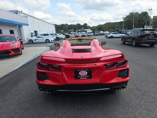 Used 2022 Chevrolet Corvette Stingray Premium Conv w/ Z51 Performance Package RWD image 3