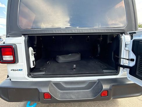 Used 2023 Jeep Wrangler Unlimited w/ Convenience Group image 31