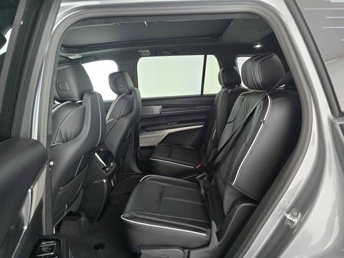 New 2026 Cadillac Lyriq Luxury image 19