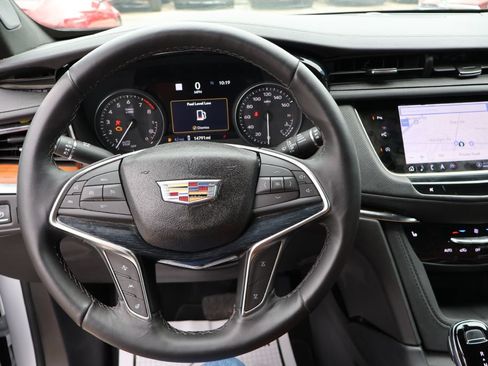 Used 2024 Cadillac XT5 Premium Luxury w/ Technology Package FWD image 31