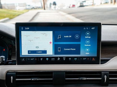 Used 2024 Lincoln Corsair Reserve w/ Equipment Group 201A image 12