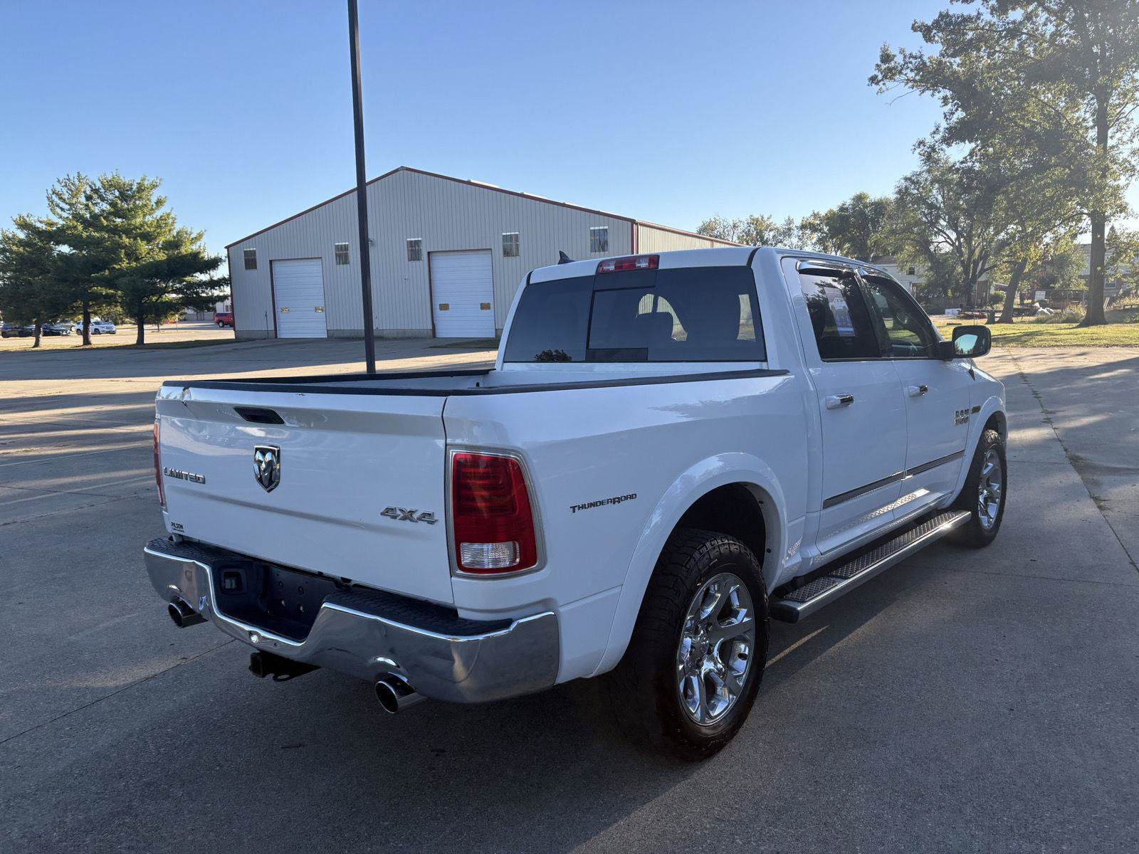 Used 2016 RAM 1500 Laramie w/ Convenience Group AWD/4WD image 25