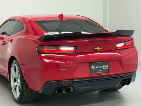 Used 2017 Chevrolet Camaro SS image 12