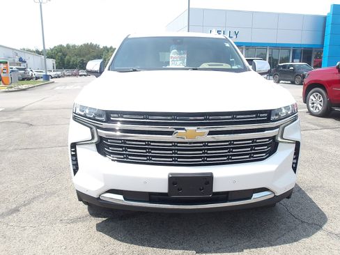Used 2021 Chevrolet Tahoe Premier w/ Premium Package image 2