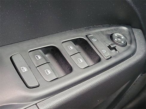 New 2026 Hyundai Venue SE image 15