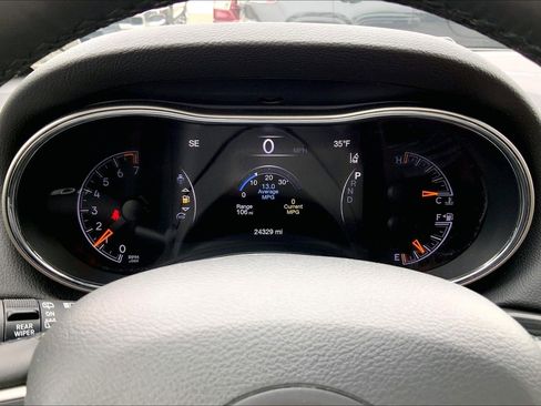 Certified 2021 Jeep Grand Cherokee Limited w/ Premium Lighting Group image 24