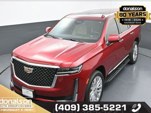 Used 2023 Cadillac Escalade Premium Luxury image 21