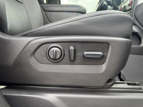 Used 2023 Chevrolet Silverado 2500 LTZ w/ LTZ Plus Package image 33