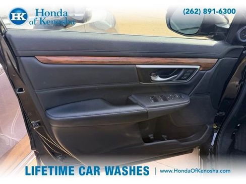 Used 2020 Honda CR-V Touring image 3