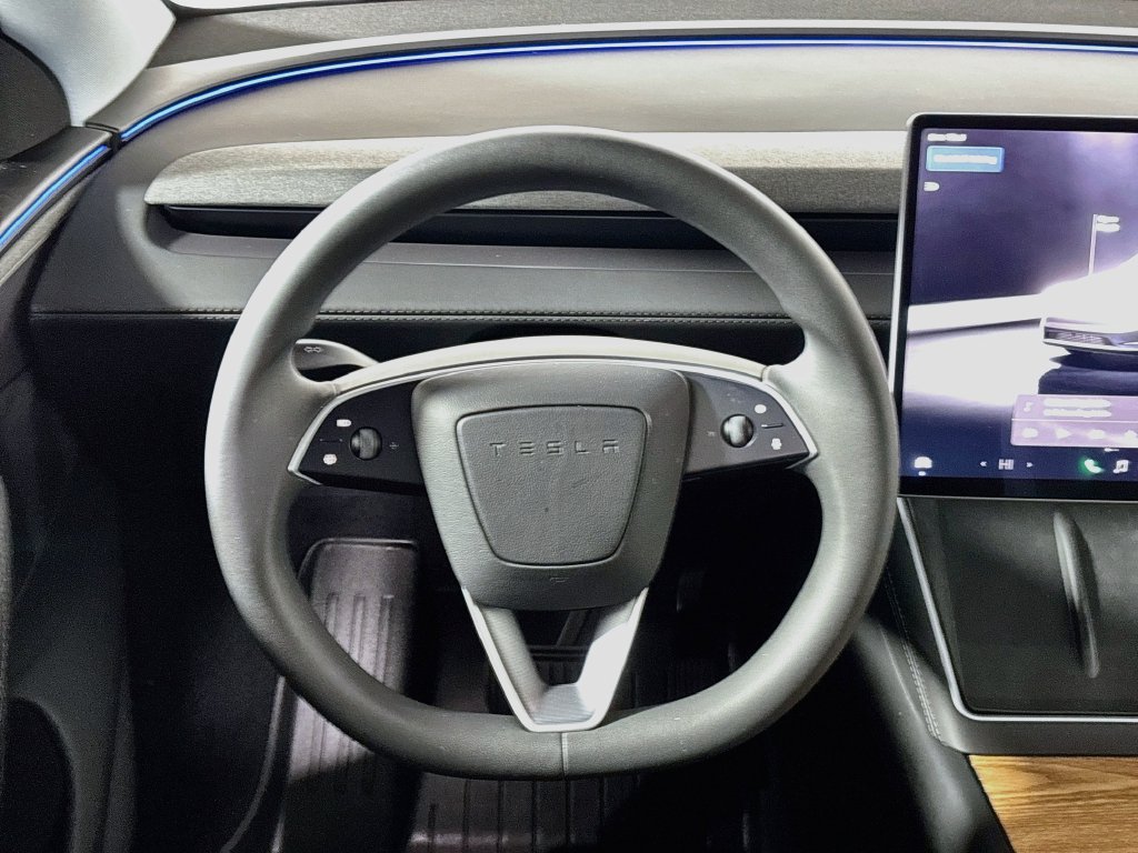 Used 2026 Tesla Model Y Long Range AWD/4WD image 13