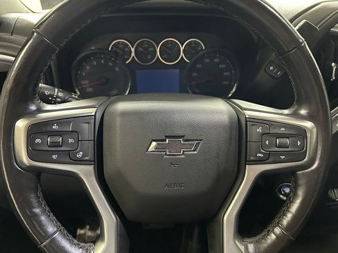 Used 2019 Chevrolet Silverado 1500 LT Trail Boss w/ Convenience Package AWD/4WD image 17