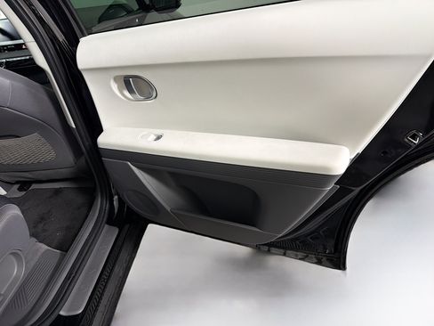 Used 2024 Hyundai Ioniq 5 SEL RWD image 30