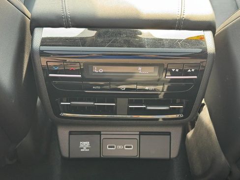 Certified 2024 Acura MDX w/ Technology Package AWD/4WD image 14