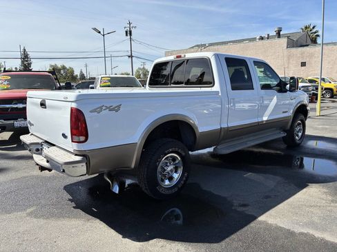 Used 2003 Ford F250 XLT image 2
