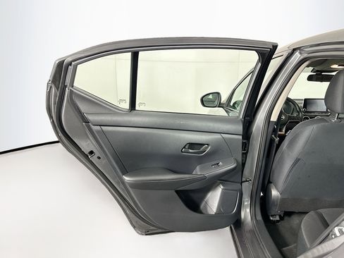 Used 2024 Nissan Sentra SV image 25