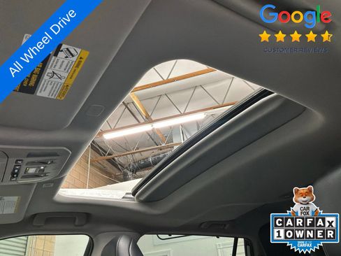 Used 2023 Toyota Highlander XLE AWD/4WD image 29