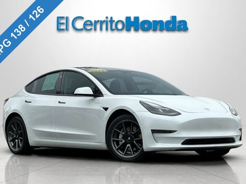 Used 2023 Tesla Model 3 Standard Range RWD image 1