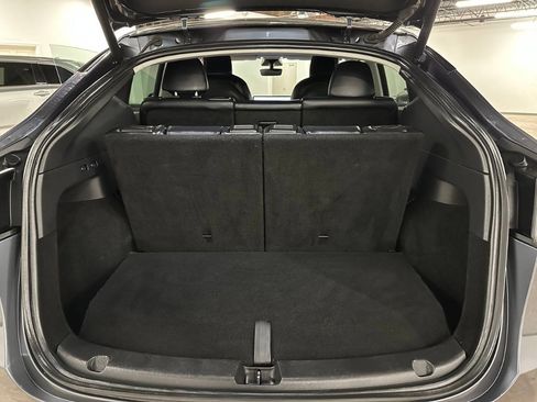 Used 2021 Tesla Model Y Long Range image 15