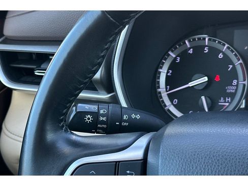 Used 2022 Toyota Highlander XLE image 39