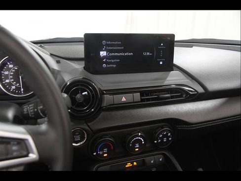 Used 2025 MAZDA MX-5 Miata Club RWD image 10