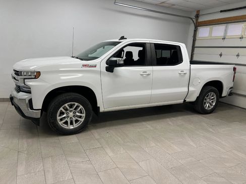 Used 2020 Chevrolet Silverado 1500 LT w/ All-Star Edition image 2